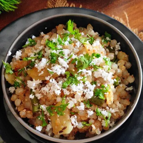 Sabudana Khichdi | Maharashtrian Sabudanyachi Khichadi Sabudana khichadi khichdi Maharashtrian breakfast snack vrat upvas fasting navratri mahashivratri ashadi ekadashi tapioca upma Indian vegetarian gluten-free recipe