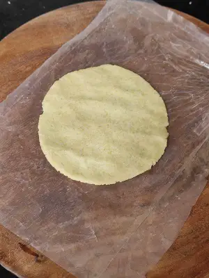 Tandalache Vade | Malavani Vade | Rice Poori Tandalache Vade | Malavani Vade | Rice Poori https://thespicycafe.com/wp-content/uploads/2023/06/tandlache-vade-malvani-vade-kombdi-vade-rice-poori-puffed.jpg https://thespicycafe.com/tandlache-vade/