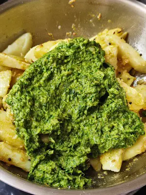 Easy Chutney Wale Aloo Ki Sabzi | Chutney Potato Sabzi Easy Chutney Wale Aloo Ki Sabzi | Chutney Potato Sabzi https://thespicycafe.com/wp-content/uploads/2023/03/124-chutney-aloo-potatoes-potato-curry-easy-vegan-side-dish-main-dish-simple-quick-easy-lunch-dinner-breakfast-snack-vegetarian-indian-green-chutney-hare-dhaniye-ki-chutney.jpg https://thespicycafe.com/easy-chutney-wale-aloo-ki-sabzi-chutney-potato-sabzi/