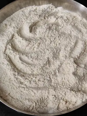 Tandalache Vade | Malavani Vade | Rice Poori Tandalache Vade | Malavani Vade | Rice Poori https://thespicycafe.com/wp-content/uploads/2023/06/tandlache-vade-malvani-vade-kombdi-vade-rice-poori-puffed.jpg https://thespicycafe.com/tandlache-vade/