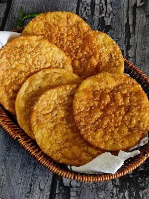 Dal Pakwan | Sindhi Dal Pakwan Recipe | How To Make Dal Pakwan Dal Pakwan | Sindhi Dal Pakwan Recipe | How To Make Dal Pakwan https://thespicycafe.com/wp-content/uploads/2023/04/30-sindhi-dal-pakwan-recipe-easy-breakfast-lunch-dinner-simple-quick-dal-poori-vegan-vegetarian-kids-appetizer-starters-indian-food-protein-rich-street-food-of-india.jpg https://thespicycafe.com/sindhi-dal-pakwan-recipe/