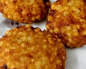 Sabudana Vada (Authentic Maharashtrian Style) Sabudana Vada (Authentic Maharashtrian Style) https://thespicycafe.com/wp-content/uploads/2023/08/1-sabudana-vada-maharashtrian-sabudana-wada-upvas-vrat-Indian-recipe-snack-breakfast-lunch-dinner-easy-quick-simple-no-onion-no-garli-satvik-fasting-sago-tapioca-patty.png https://thespicycafe.com/sabudana-vada-upvas-recipe/