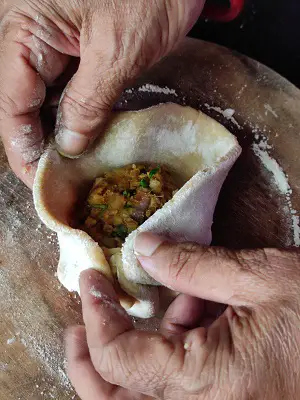Aloo Gobi Paratha Recipe | Stuffed Aloo Gobi Paratha | Cauliflower Potato Paratha Aloo Gobi Paratha Recipe | Stuffed Aloo Gobi Paratha | Cauliflower Potato Paratha https://thespicycafe.com/wp-content/uploads/2023/09/2-aloo-gobi-paratha-cauliflowe-potato-flatbread-breakfast-punjabi-dhaba-style-restaurant-style-vegan-vegetarian-lunch-dinner-snacks-easy-quick-simple-popular-Indian-food.png https://thespicycafe.com/aloo-gobi-paratha/