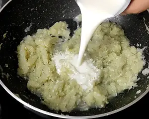 Dudhi Halwa | Lauki Halwa | Bottle Gourd Halwa Dudhi Halwa | Lauki Halwa | Bottle Gourd Halwa https://thespicycafe.com/wp-content/uploads/2023/10/1-Dudhi-halwa-Maharashtrian-dessert-sweet-dish-Indian-lauki-ka-halwa-bottlegourd-pudding-vegetarian-gltuen-free-easy-quick-simple-lunch-dinner-meals-weddings-birthday-party-recipes.png https://thespicycafe.com/dudhi-halwa-lauki-halwa/