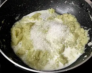 Dudhi Halwa | Lauki Halwa | Bottle Gourd Halwa Dudhi Halwa | Lauki Halwa | Bottle Gourd Halwa https://thespicycafe.com/wp-content/uploads/2023/10/1-Dudhi-halwa-Maharashtrian-dessert-sweet-dish-Indian-lauki-ka-halwa-bottlegourd-pudding-vegetarian-gltuen-free-easy-quick-simple-lunch-dinner-meals-weddings-birthday-party-recipes.png https://thespicycafe.com/dudhi-halwa-lauki-halwa/