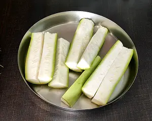 Dudhi Halwa | Lauki Halwa | Bottle Gourd Halwa Dudhi Halwa | Lauki Halwa | Bottle Gourd Halwa https://thespicycafe.com/wp-content/uploads/2023/10/1-Dudhi-halwa-Maharashtrian-dessert-sweet-dish-Indian-lauki-ka-halwa-bottlegourd-pudding-vegetarian-gltuen-free-easy-quick-simple-lunch-dinner-meals-weddings-birthday-party-recipes.png https://thespicycafe.com/dudhi-halwa-lauki-halwa/