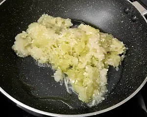 Dudhi Halwa | Lauki Halwa | Bottle Gourd Halwa Dudhi Halwa | Lauki Halwa | Bottle Gourd Halwa https://thespicycafe.com/wp-content/uploads/2023/10/1-Dudhi-halwa-Maharashtrian-dessert-sweet-dish-Indian-lauki-ka-halwa-bottlegourd-pudding-vegetarian-gltuen-free-easy-quick-simple-lunch-dinner-meals-weddings-birthday-party-recipes.png https://thespicycafe.com/dudhi-halwa-lauki-halwa/