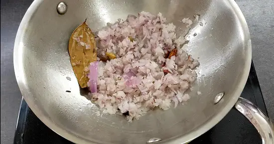 Matar Ke Chole | Safed Vatana Usal | White Peas Curry Matar Ke Chole | Safed Vatana Usal | White Peas Curry https://thespicycafe.com/wp-content/uploads/2023/04/18-safed-vatana-usal-matar-chole-dried-white-peas-curry-vegan-vegetarian-ragda-recipe-ragda-pattice-simple-quick-easy-lunch-dinner-breakfast-snack-Indian-chaat-lentils-protein-rich-diabetic-friendly.jpg https://thespicycafe.com/matar-ke-chole-recipe/