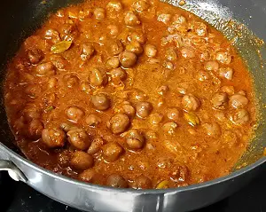 Chole Masala | Punjabi Chole Masala Recipe| Chickpea Curry Chole Masala | Punjabi Chole Masala Recipe| Chickpea Curry https://thespicycafe.com/wp-content/uploads/2023/10/1-chole-masala-chole-bhature-chickpea-curry-vegan-vegetarian-garbanzo-beans-protein-rich-easy-quick-simple-restaurant-style-punjabi-chole-chana-masala-lunch-dinner-breakfast-Indian-dish-thespicycafe.png https://thespicycafe.com/punjabi-chole-masala/