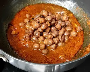 Chole Masala | Punjabi Chole Masala Recipe| Chickpea Curry Chole Masala | Punjabi Chole Masala Recipe| Chickpea Curry https://thespicycafe.com/wp-content/uploads/2023/10/1-chole-masala-chole-bhature-chickpea-curry-vegan-vegetarian-garbanzo-beans-protein-rich-easy-quick-simple-restaurant-style-punjabi-chole-chana-masala-lunch-dinner-breakfast-Indian-dish-thespicycafe.png https://thespicycafe.com/punjabi-chole-masala/
