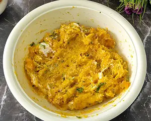 Lal Bhoplyacha Bharit (Kaddu Ka Raita) Lal Bhoplyacha Bharit (Kaddu Ka Raita) https://thespicycafe.com/wp-content/uploads/2023/12/1-Lal-bhoplyacha-bahrit-bhopla-red-pumpkin-dip-kaddu-ka-raita-easy-quick-simple-salad-for-lunch-dinner-snacks-brunch-breakfast-weight-loss-recipe-vegetarian-Maharashtrian-koshimbir-Indian-side-dish.png https://thespicycafe.com/kaddu-ka-raita-recipe/