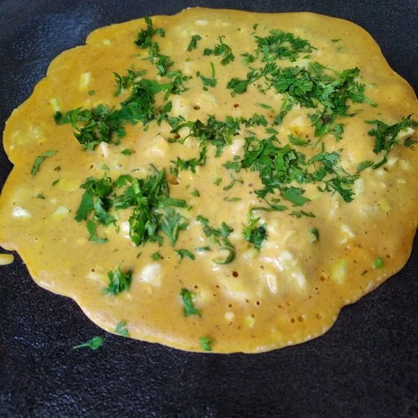 How to make Cabbage Besan Chilla How to make Cabbage Besan Chilla https://thespicycafe.com/wp-content/uploads/2021/01/cabbage-besan-chilla-vegan-gluten-free-diabetic-friendly-high-cholestrol-friendly-popular-indian-breakfast-snack2.jpg https://thespicycafe.com/how-to-make-besan-chilla/