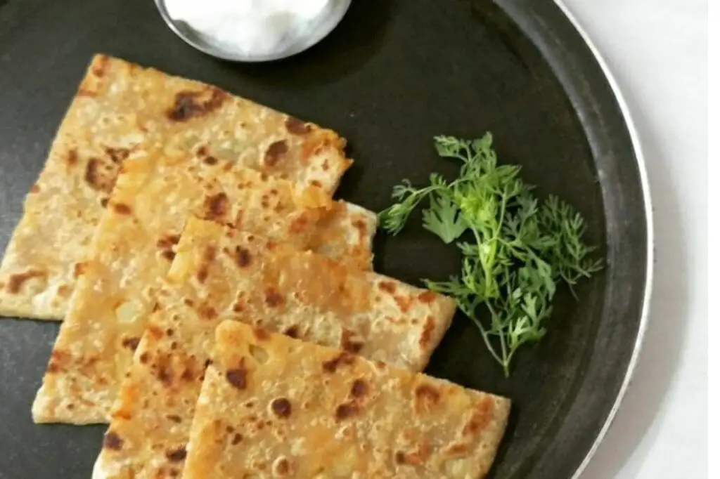 6 Unique Difference Between Thepla and Paratha 6 Unique Difference Between Thepla and Paratha https://thespicycafe.com/wp-content/uploads/2021/03/difference-between-thepla-and-paratha-methi-thepla-stuffed-aloo-paratha-indian-popular-famous-breakfast.png https://thespicycafe.com/food_faqs/6-unique-difference-between-thepla-and-paratha/