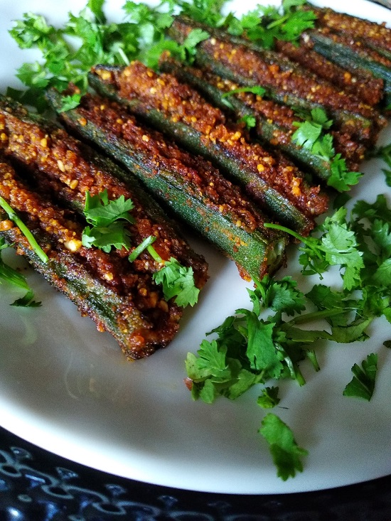Bharwa Bhindi | Bharli Bhendi With Besan | Stuffed Okra Bharwa Bhindi | Bharli Bhendi With Besan | Stuffed Okra https://thespicycafe.com/wp-content/uploads/2021/09/bb2550.jpg https://thespicycafe.com/bharli-bhendi-with-besan-recipe/