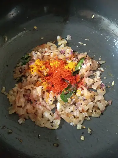 Pavacha Sheera | Bread Upma - Savoury Tempered Bread Bites Pavacha Sheera | Bread Upma - Savoury Tempered Bread Bites https://thespicycafe.com/wp-content/uploads/2022/02/IMG_20220206_163832.jpg https://thespicycafe.com/bread-upma-savoury-tempered-bread-bites-recipe/
