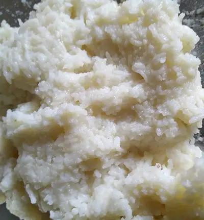 Bhatache Vade | Rice Pakora | Chawal Ke Pakore Bhatache Vade | Rice Pakora | Chawal Ke Pakore https://thespicycafe.com/wp-content/uploads/2022/04/final-bhatache-vade.jpg https://thespicycafe.com/bhatache-vade-chawal-ke-pakore-recipe/