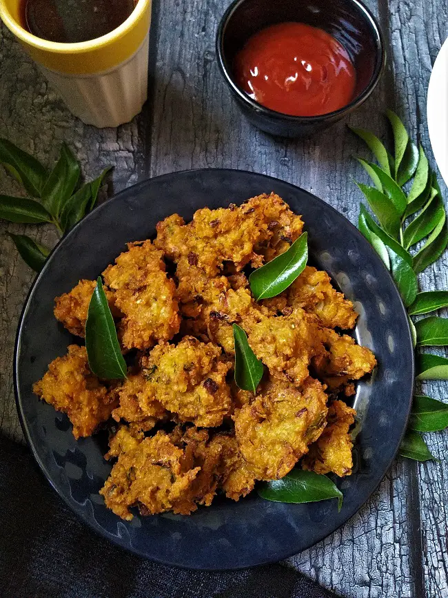 Bhatache Vade | Rice Pakora | Chawal Ke Pakore Bhatache Vade | Rice Pakora | Chawal Ke Pakore https://thespicycafe.com/wp-content/uploads/2022/04/final-bhatache-vade.jpg https://thespicycafe.com/bhatache-vade-chawal-ke-pakore-recipe/