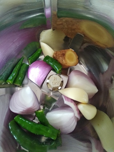 Hirvi Chutney | Coriander Chutney | Hari Dhainye Ki Chutney Hirvi Chutney | Coriander Chutney | Hari Dhainye Ki Chutney https://thespicycafe.com/wp-content/uploads/2022/05/coriander-mint-chutney-indian-condiement-for-snacks-green-chutney-vegan-glutenfree-diabetic-friendly-beginner-friendly.jpg https://thespicycafe.com/hirvi-chutney-green-chutney-coriander-chutney-recipe/