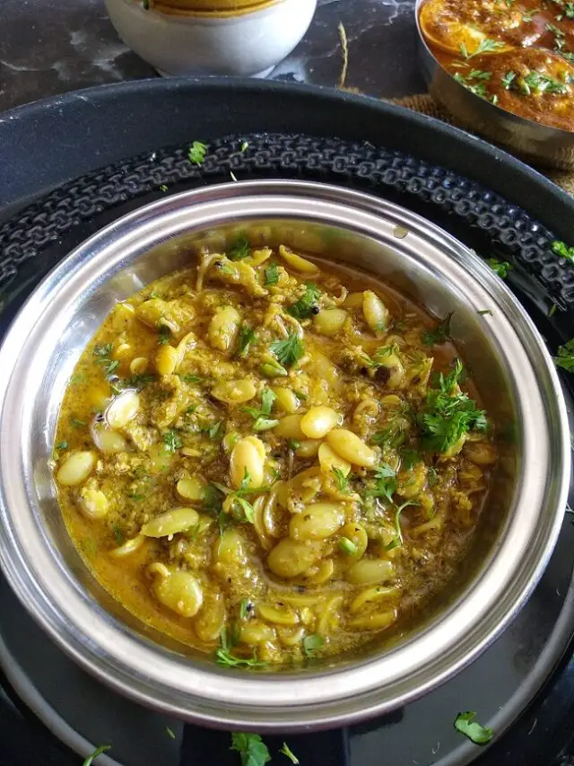 cropped-VAALACHA-BHIRDA-DALIMBI-USAL-MAHARASHTRIAN-STYLE-FIELD-BEAN-CURRY-INDIAN-VEGAN-VEGETARIAN-RECIPES.jpg
