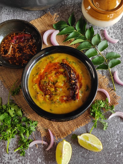 Methi Dal Recipe | Fenugreek Lentil Curry (Vegan) https://thespicycafe.com/wp-content/uploads/2022/12/METHI-DAL-1.jpg https://thespicycafe.com/methi-dal-recipe/