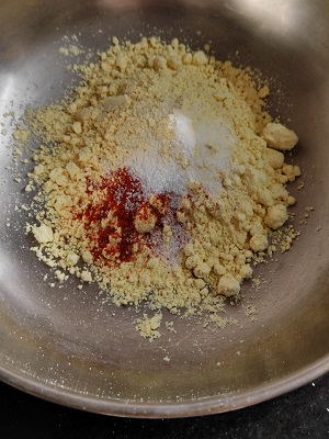 Kandyacha Paticha Pithla - Spring Onion Curry Kandyacha Paticha Pithla - Spring Onion Curry https://thespicycafe.com/wp-content/uploads/2023/01/1672724321379.jpg https://thespicycafe.com/kandyacha-paticha-pithla-spring-onion-curry/