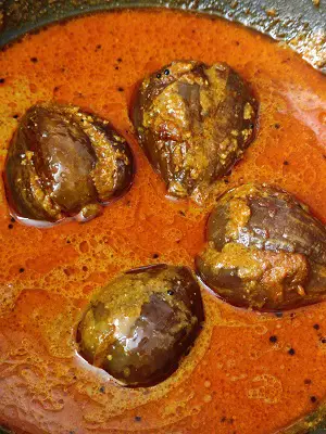 Bharli Vangi Maharashtrian Style | Stuffed Eggplant Curry Indian Recipe Bharli Vangi Maharashtrian Style | Stuffed Eggplant Curry Indian Recipe https://thespicycafe.com/wp-content/uploads/2023/08/1-bharli-vangi-bharwa-baingan-stuffed-eggplants-aubergine-peanut-curry-vegan-vegetarian-easy-quick-simple-brinjal-curry-lunch-dinner-gravy-indian-maharashtrian-vangi.png https://thespicycafe.com/bharli-vangi/