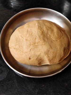 Gul Poli | Gud Poli | Til Gul Poli -Maharashtrian Recipe Gul Poli | Gud Poli | Til Gul Poli -Maharashtrian Recipe https://thespicycafe.com/wp-content/uploads/2023/01/GUL-POLI-MAHARASHTRIAN-TIL-GUL-POLI-GUD-POLI.jpg https://thespicycafe.com/gul-poli-maharashtrian-recipe/