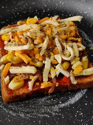Bread Pizza On Tawa | Bread Pizza Without Oven | Pizza Toast Recipe Bread Pizza On Tawa | Bread Pizza Without Oven | Pizza Toast Recipe https://thespicycafe.com/wp-content/uploads/2023/02/2-bread-pizza-on-pan-tawa-griddle-no-oven-pizza-recipe-Indian-vegetarian-party-kids-snack-quick-easy-simple-vegetable-pizza-street-style-1.jpg https://thespicycafe.com/bread-pizza-on-tawa/
