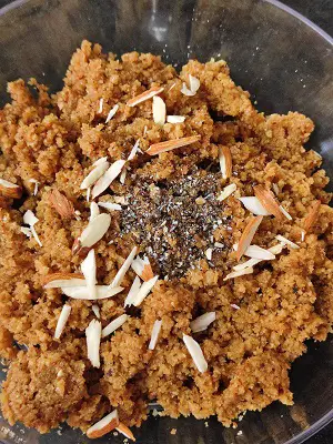 Policha Ladoo | Chapati Ladoo | Roti Ke Ladoo Policha Ladoo | Chapati Ladoo | Roti Ke Ladoo https://thespicycafe.com/wp-content/uploads/2023/03/31-policha-ladoo-maharashtrian-dessert-recipe-easy-quick-simple-vegetarian-leftover-chapati-roti-phulka-healthy-no-onion-no-garlic-kids-snack-recipe-Indian.jpg https://thespicycafe.com/policha-ladoo-recipe/