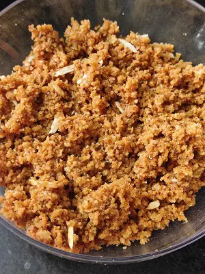 Policha Ladoo | Chapati Ladoo | Roti Ke Ladoo Policha Ladoo | Chapati Ladoo | Roti Ke Ladoo https://thespicycafe.com/wp-content/uploads/2023/03/31-policha-ladoo-maharashtrian-dessert-recipe-easy-quick-simple-vegetarian-leftover-chapati-roti-phulka-healthy-no-onion-no-garlic-kids-snack-recipe-Indian.jpg https://thespicycafe.com/policha-ladoo-recipe/