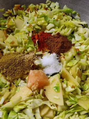 Kobi Batata Bhaji (Cabbage Potato Sabzi) Kobi Batata Bhaji (Cabbage Potato Sabzi) https://thespicycafe.com/wp-content/uploads/2023/03/16-patta-gobi-ki-sabji-cabbage-potato-curry-kobi-chi-bhaji-vegan-vegetarian-easy-lunch-dinner-breakfast-sabzi-indian-recipes-maharashtrian.jpg https://thespicycafe.com/cabbage-potato-recipe/