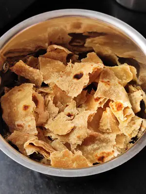 Policha Ladoo | Chapati Ladoo | Roti Ke Ladoo Policha Ladoo | Chapati Ladoo | Roti Ke Ladoo https://thespicycafe.com/wp-content/uploads/2023/03/31-policha-ladoo-maharashtrian-dessert-recipe-easy-quick-simple-vegetarian-leftover-chapati-roti-phulka-healthy-no-onion-no-garlic-kids-snack-recipe-Indian.jpg https://thespicycafe.com/policha-ladoo-recipe/