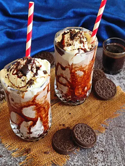 Oreo Milkshake Recipe | How To Make Oreo Milkshake Oreo Milkshake Recipe | How To Make Oreo Milkshake https://thespicycafe.com/wp-content/uploads/2023/04/14-550-oreo-milkshake-oreo-chocolate-milkshake-american-continential-summer-cooler-vegetarian-kids-party.jpg https://thespicycafe.com/oreo-milkshake-recipe/