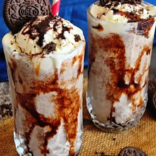 Oreo Milkshake Recipe | How To Make Oreo Milkshake Oreo Milkshake Recipe | How To Make Oreo Milkshake https://thespicycafe.com/wp-content/uploads/2023/04/14-550-oreo-milkshake-oreo-chocolate-milkshake-american-continential-summer-cooler-vegetarian-kids-party.jpg https://thespicycafe.com/oreo-milkshake-recipe/