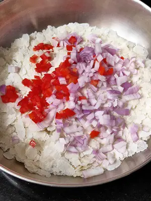 Dadpe Pohe Recipe Dadpe Pohe Recipe https://thespicycafe.com/wp-content/uploads/2023/04/14-dadpe-pohe-kande-pohe-maharashtrian-breakfast-snack-recipe-easy-quick-simple-beginner-friendly-kids-food-healthy-indian-vegan-vegetarian.jpg https://thespicycafe.com/how-to-make-dadpe-pohe/