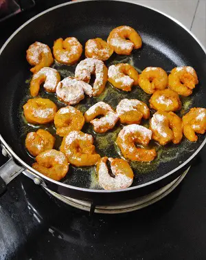 Easy Prawns Fry Recipe | Crispy Kolambi Tawa Fry Easy Prawns Fry Recipe | Crispy Kolambi Tawa Fry https://thespicycafe.com/wp-content/uploads/2023/04/7-prawns-fry-shrimp-tava-fry-malvani-kolambi-fry-recipe-zinga-seafood-indian-recipe-konkani-food-easy-quick-simple-delicious-snack-lunch-dinner-side-dish-breakfast.jpg https://thespicycafe.com/prawns-fry-kolambi-tawa-fry-recipe/