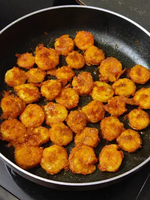 Easy Prawns Fry Recipe | Crispy Kolambi Tawa Fry Easy Prawns Fry Recipe | Crispy Kolambi Tawa Fry https://thespicycafe.com/wp-content/uploads/2023/04/7-prawns-fry-shrimp-tava-fry-malvani-kolambi-fry-recipe-zinga-seafood-indian-recipe-konkani-food-easy-quick-simple-delicious-snack-lunch-dinner-side-dish-breakfast.jpg https://thespicycafe.com/prawns-fry-kolambi-tawa-fry-recipe/