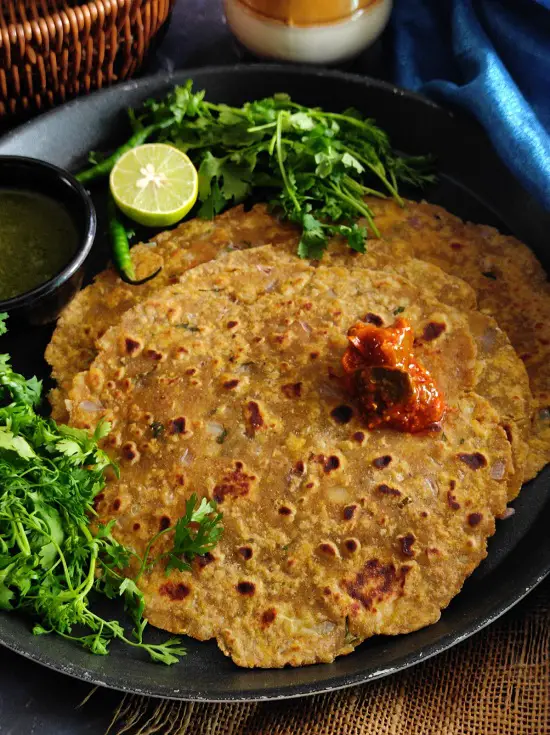Aloo Roti Recipe | Potato Roti Recipe Aloo Roti Recipe | Potato Roti Recipe https://thespicycafe.com/wp-content/uploads/2023/04/aloo-roti-Indian-non-stuffed-aloo-paratha-breakfast-lunch-dinner-easy-quick-simple-potato-roti-recipe.jpg https://thespicycafe.com/aloo-roti-recipe/