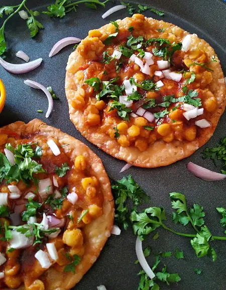 Dal Pakwan | Sindhi Dal Pakwan Recipe | How To Make Dal Pakwan Dal Pakwan | Sindhi Dal Pakwan Recipe | How To Make Dal Pakwan https://thespicycafe.com/wp-content/uploads/2023/04/30-sindhi-dal-pakwan-recipe-easy-breakfast-lunch-dinner-simple-quick-dal-poori-vegan-vegetarian-kids-appetizer-starters-indian-food-protein-rich-street-food-of-india.jpg https://thespicycafe.com/sindhi-dal-pakwan-recipe/