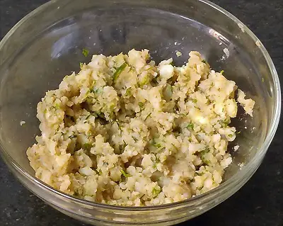 Ragda Pattice (Ragda Patties) Ragda Pattice (Ragda Patties) https://thespicycafe.com/wp-content/uploads/2023/05/ragda-pattice-maharashtrian-street-food-mumbai-chaat-recipe-vegan-vegetarian-easy-quick-simple-snack-brunch-breakafast-lunch-dinner.png https://thespicycafe.com/ragda-pattice-recipe/
