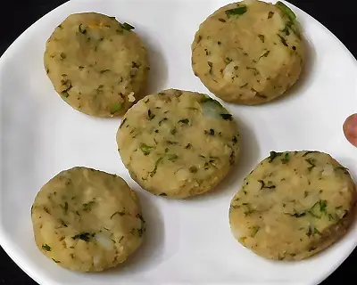 Ragda Pattice (Ragda Patties) Ragda Pattice (Ragda Patties) https://thespicycafe.com/wp-content/uploads/2023/05/ragda-pattice-maharashtrian-street-food-mumbai-chaat-recipe-vegan-vegetarian-easy-quick-simple-snack-brunch-breakafast-lunch-dinner.png https://thespicycafe.com/ragda-pattice-recipe/