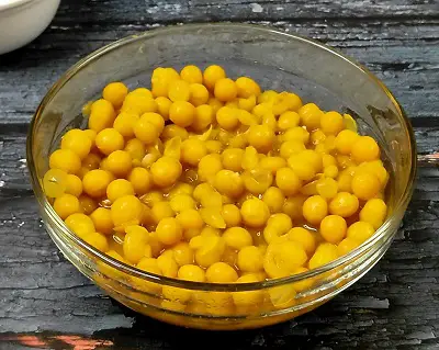 Ragda Pattice (Ragda Patties) Ragda Pattice (Ragda Patties) https://thespicycafe.com/wp-content/uploads/2023/05/ragda-pattice-maharashtrian-street-food-mumbai-chaat-recipe-vegan-vegetarian-easy-quick-simple-snack-brunch-breakafast-lunch-dinner.png https://thespicycafe.com/ragda-pattice-recipe/