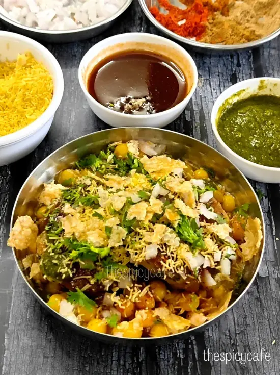 Ragda Pattice (Ragda Patties) https://thespicycafe.com/wp-content/uploads/2023/05/ragda-pattice-maharashtrian-street-food-mumbai-chaat-recipe-vegan-vegetarian-easy-quick-simple-snack-brunch-breakafast-lunch-dinner.png https://thespicycafe.com/category/curries-dals/