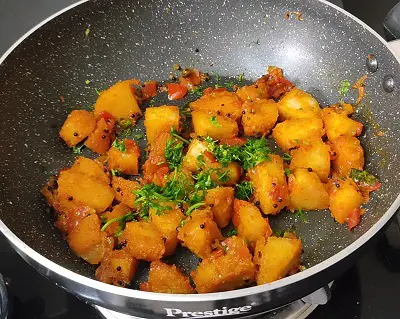 Masala Idli Fry Recipe From Leftover Idlis | How To Make Masala Idli Masala Idli Fry Recipe From Leftover Idlis | How To Make Masala Idli https://thespicycafe.com/wp-content/uploads/2023/08/1masala-idli-south-indian-breakfast-recipe-leftover-vegan-easy-quick-simple-snack-lunch-dinner.png https://thespicycafe.com/masala-idli-fry-recipe-from-leftover-idlis-how-to-make-masala-idli/
