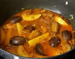 Aloo Baingan Recipe | Aloo Baingan Ki Sabji | Easy Eggplant Potato Curry Aloo Baingan Recipe | Aloo Baingan Ki Sabji | Easy Eggplant Potato Curry https://thespicycafe.com/wp-content/uploads/2023/08/1-aloo-baingan-sabji-vangi-batata-rassa-eggplant-potato-curry-vegan-vegetarian-easy-quick-simple-fiber-rich-easy-meals-lunch-dinner-vegetables-healthy-nutritious.png https://thespicycafe.com/aloo-baingan-sabji-eggplant-curry/
