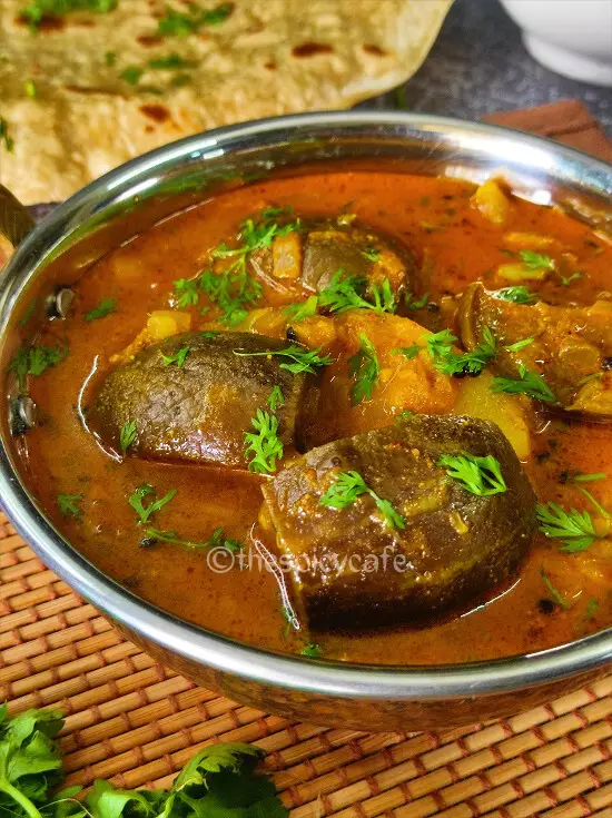 Aloo Baingan Recipe | Aloo Baingan Ki Sabji | Easy Eggplant Potato Curry Aloo Baingan Recipe | Aloo Baingan Ki Sabji | Easy Eggplant Potato Curry https://thespicycafe.com/wp-content/uploads/2023/08/1-aloo-baingan-sabji-vangi-batata-rassa-eggplant-potato-curry-vegan-vegetarian-easy-quick-simple-fiber-rich-easy-meals-lunch-dinner-vegetables-healthy-nutritious.png https://thespicycafe.com/aloo-baingan-sabji-eggplant-curry/