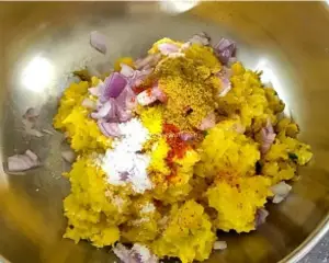 Corn Pakoda Recipe | Makai Bhajiya | Sweet Corn Fritters Corn Pakoda Recipe | Makai Bhajiya | Sweet Corn Fritters https://thespicycafe.com/wp-content/uploads/2023/08/2-sweet-corn-pakoda-crispy-corn-fritters-makai-bhajiya-vegan-vegetarian-Indian-street-food-snack-breakfast-lunch-dinner-easy-quick-simple-1.png https://thespicycafe.com/corn-pakoda-recipe/