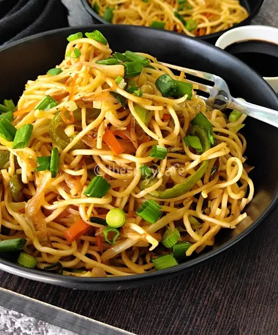 1 thespicycafe 1 hakka noodles vegetable chinese noodles street food snack Indo-Chinese easy quick simple lunch dinner brunch vegan vegetarian