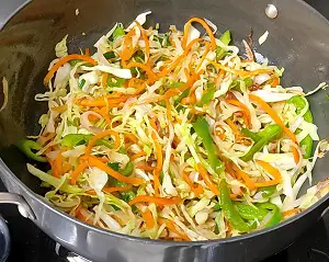 Hakka Noodles Recipe | Vegetable Hakka Noodles | व्हेज हक्का नूडल्स Hakka Noodles Recipe | Vegetable Hakka Noodles | व्हेज हक्का नूडल्स https://thespicycafe.com/wp-content/uploads/2023/10/1-hakka-noodles-vegetable-chinese-noodles-street-food-snack-Indo-Chinese-easy-quick-simple-lunch-dinner-brunch-vegan-vegetarian-thespicycafe.png https://thespicycafe.com/chinese-vegetable-hakka-noodles/