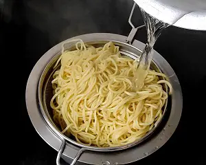 Hakka Noodles Recipe | Vegetable Hakka Noodles | व्हेज हक्का नूडल्स Hakka Noodles Recipe | Vegetable Hakka Noodles | व्हेज हक्का नूडल्स https://thespicycafe.com/wp-content/uploads/2023/10/1-hakka-noodles-vegetable-chinese-noodles-street-food-snack-Indo-Chinese-easy-quick-simple-lunch-dinner-brunch-vegan-vegetarian-thespicycafe.png https://thespicycafe.com/chinese-vegetable-hakka-noodles/